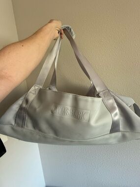 Gymshark Light Blue-Gray Duffle Gum Bag